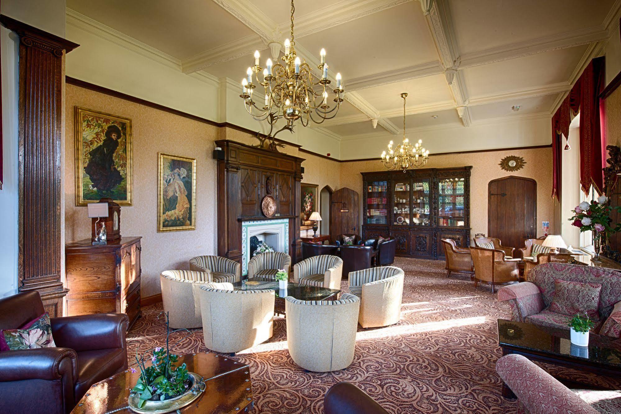 Miskin Manor Hotel Hensol Esterno foto