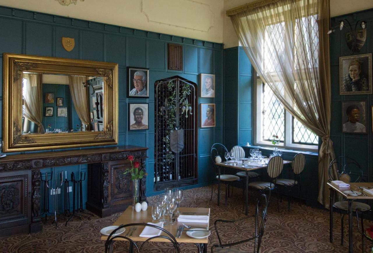 Miskin Manor Hotel Hensol Esterno foto